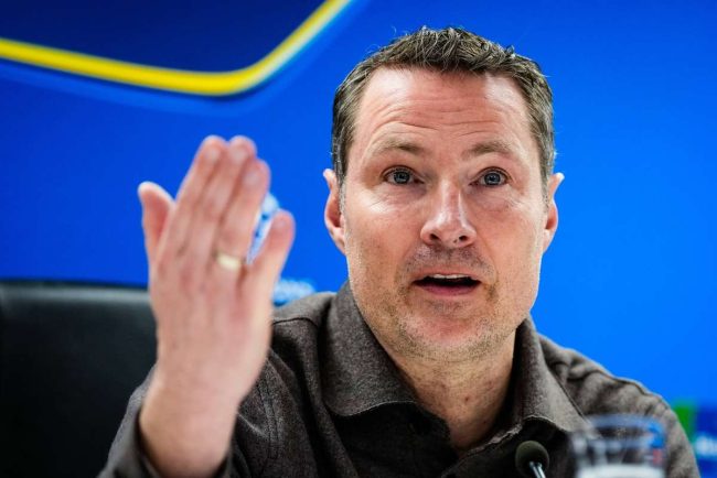 Antrenorul PSV apara marele rival Tratament scandalos