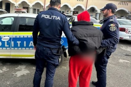 Barbat urmarit international prins in Craiova pentru trafic migranti
