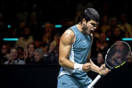 Alcaraz il invinge pe Hurkacz si se pregateste pentru finala cu De Minaur la Rotterdam