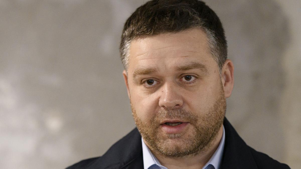 Ciprian Ciucu acuza politica listelor negre a partidelor pregatite sa urasca si sa loveasca