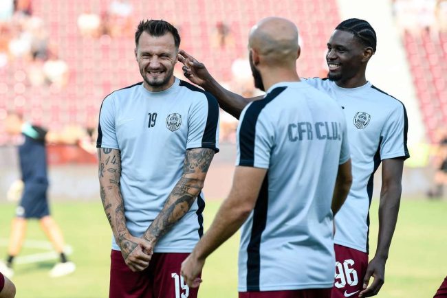 Universitatea Craiova face transferul Un international roman de la CFR aproape de olteni