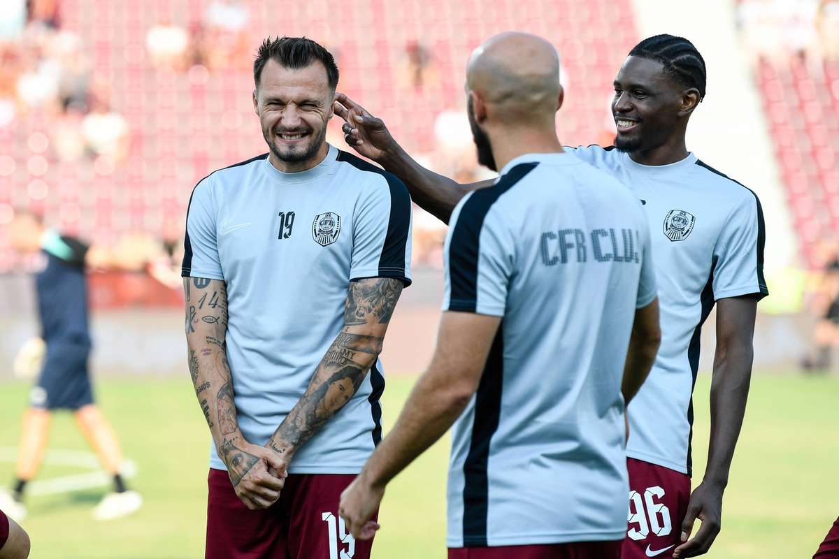 Universitatea Craiova face transferul Un international roman de la CFR aproape de olteni