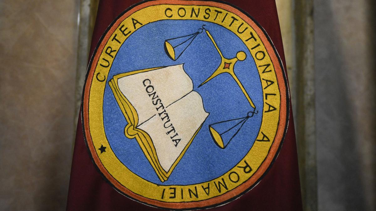 CCR analizeaza duminica contestatiile privind candidaturile lui George Simion si Victor Ponta