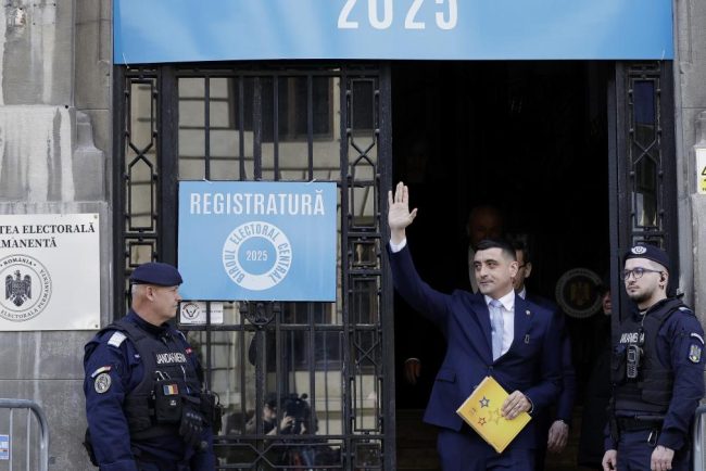 Candidatura lui George Simion contestata la BEC pentru nereguli in strangerea semnaturilor