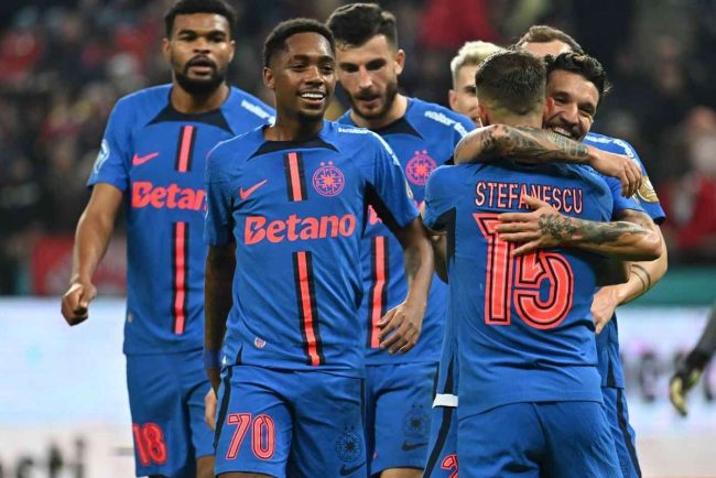 Doi jucatori FCSB acceptati de echipa din Superliga