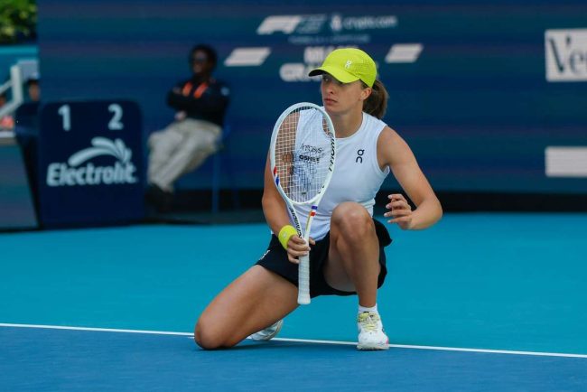 Iga Swiatek a invins o pe Caroline Garcia Nick Kyrgios eliminat