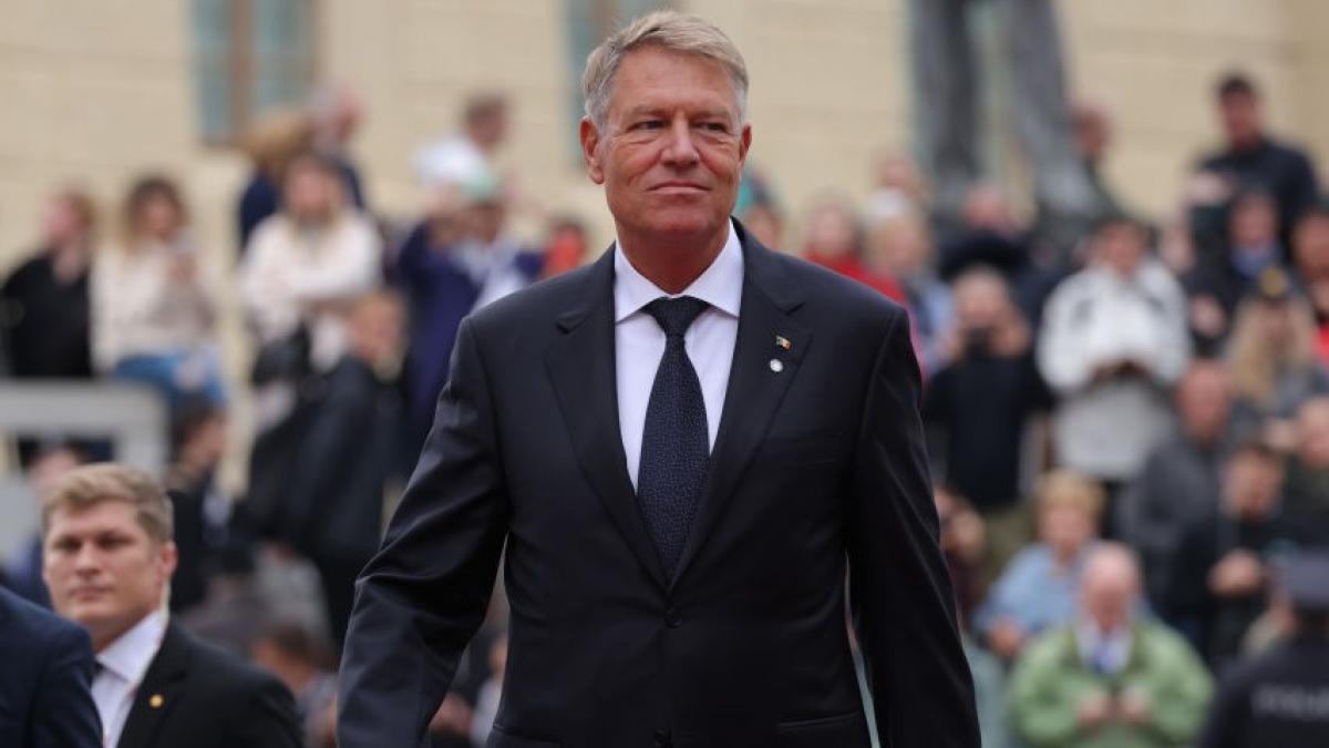 Nasui despre calatoriile de lux ale lui Iohannis Cat de mult si a batut joc de Romania Felicitari lui Bolojan pentru desecretizare