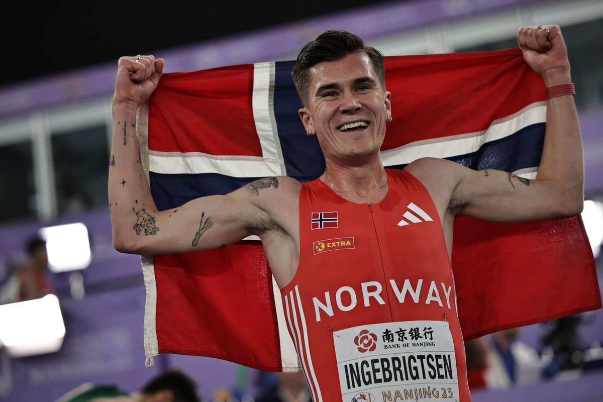 Norvegianul Jakob Ingebrigtsen campion la 3000 m indoor