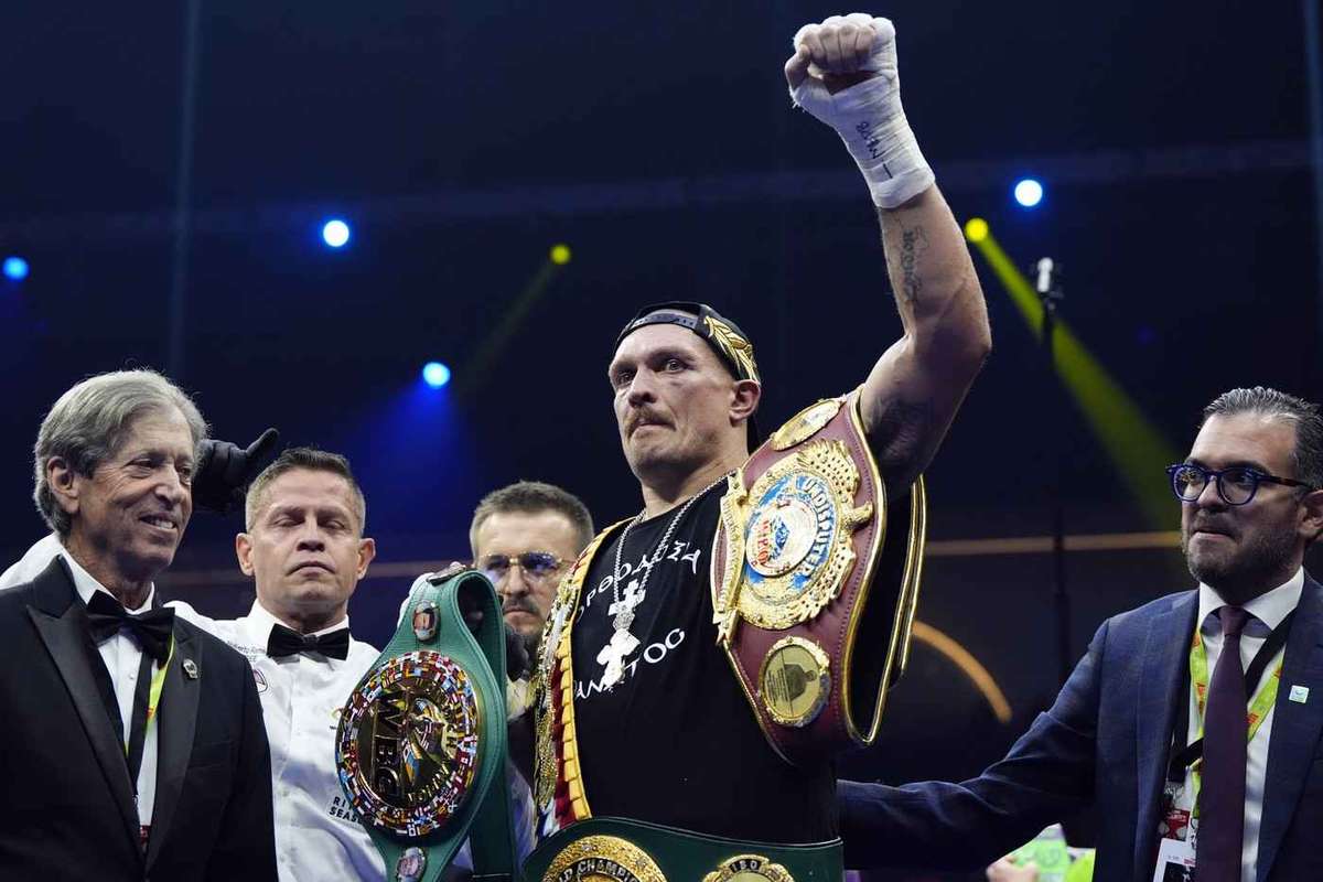 Oleksandr Usik obligat sa si apere centura WBO impotriva neozeelandezului Joseph Parker