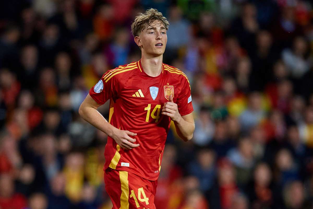 Tatal lui Huijsen sugereaza o posibila mutare la Real Madrid