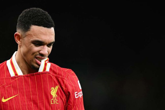 Trent Alexander Arnold absent din finala Cupei Ligii cu Newcastle din cauza unei accidentari