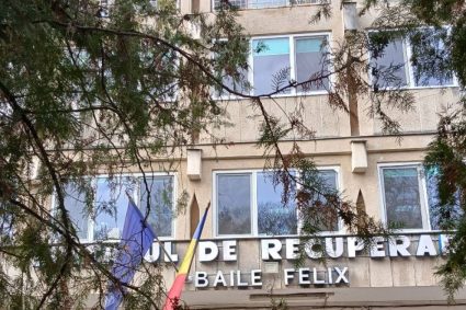 Doi medici de la Baile Felix sub control pentru mita
