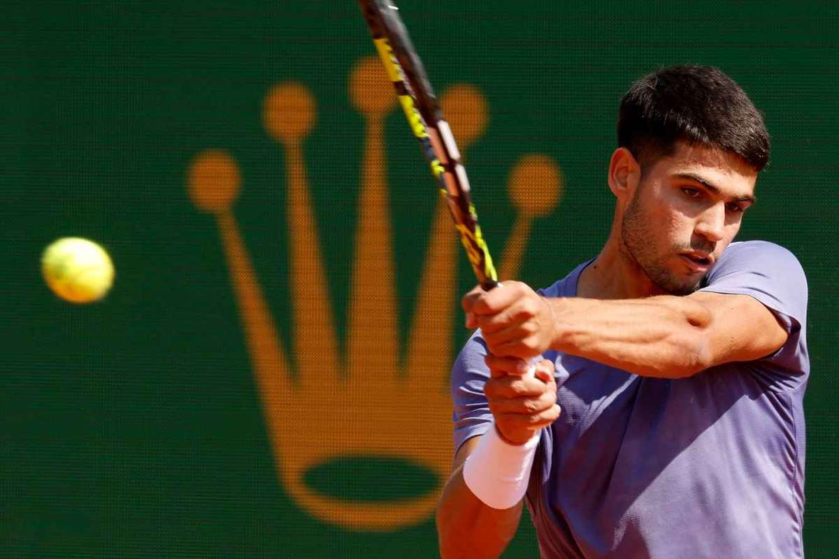 Tracker Tenis Fils contra Alcaraz Musetti contra Tsitsipas