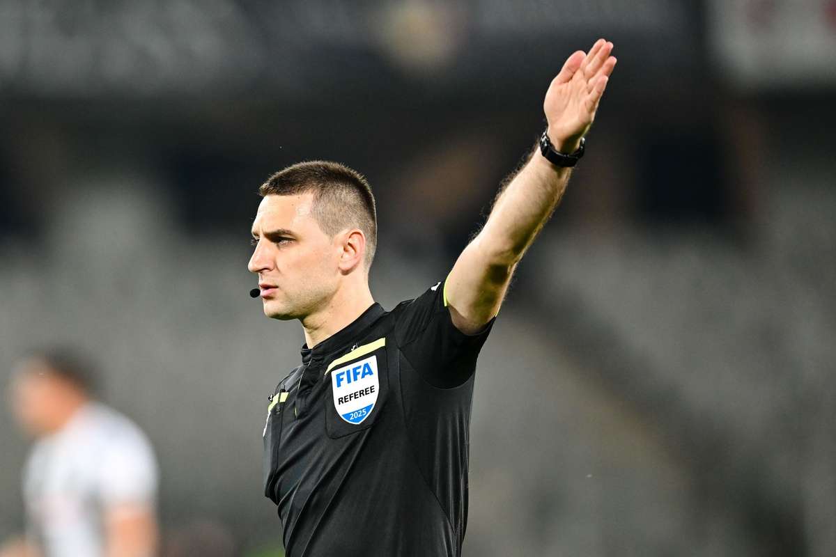 Arbitru debutant la derby ul FCSB Dinamo