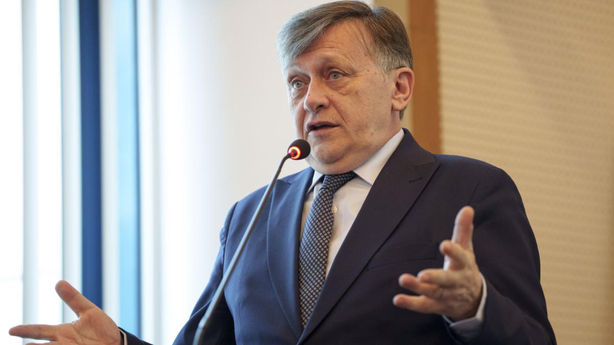 Crin Antonescu despre echipa lui Trump in Romania In sfarsit terminam cu o legenda conspirativa