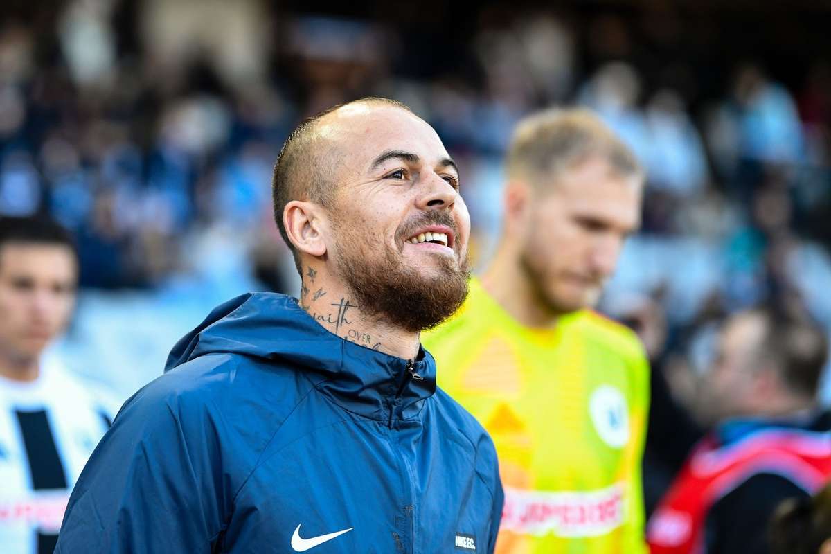 Denis Alibec aproape de transfer Universitatea Craiova ofera un salariu urias
