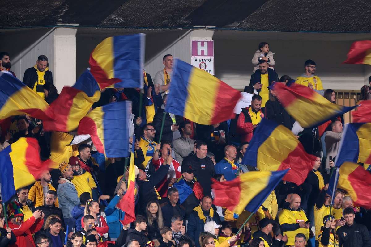 FRF plateste pentru fani FIFA a anuntat sanctiunile dupa meciurile cu Bosnia si San Marino