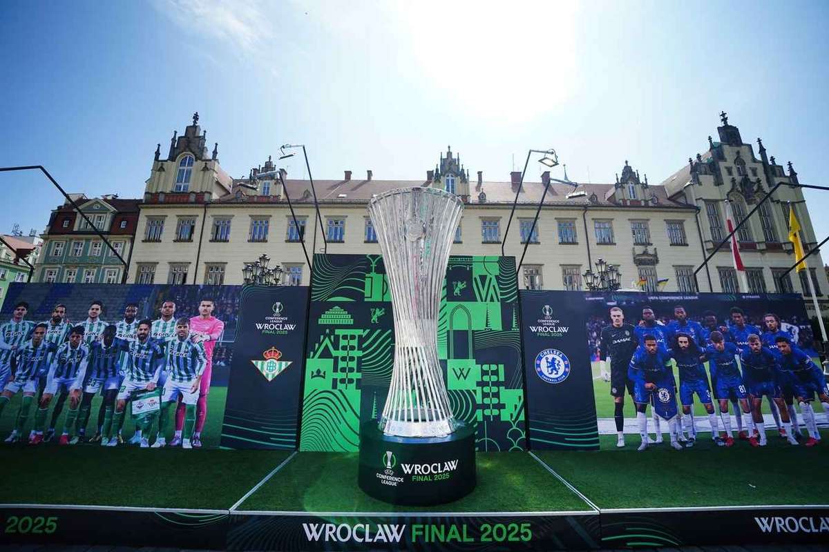 Finala Conference League Betis si Chelsea