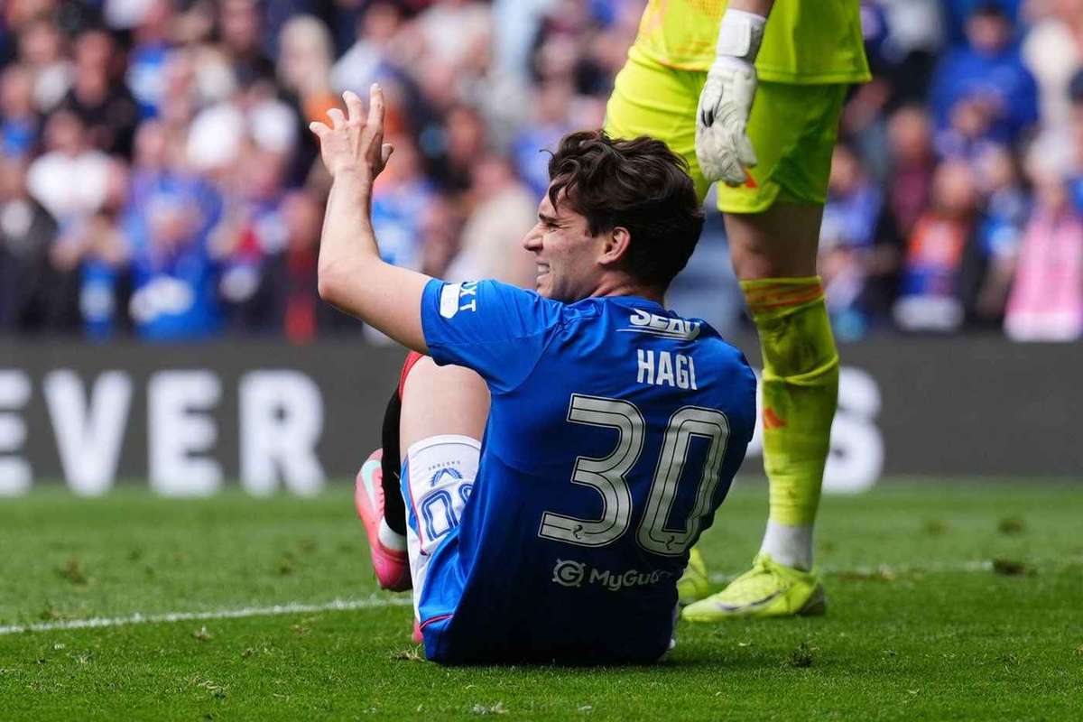 Ianis Hagi s a accidentat in meciul cu Celtic