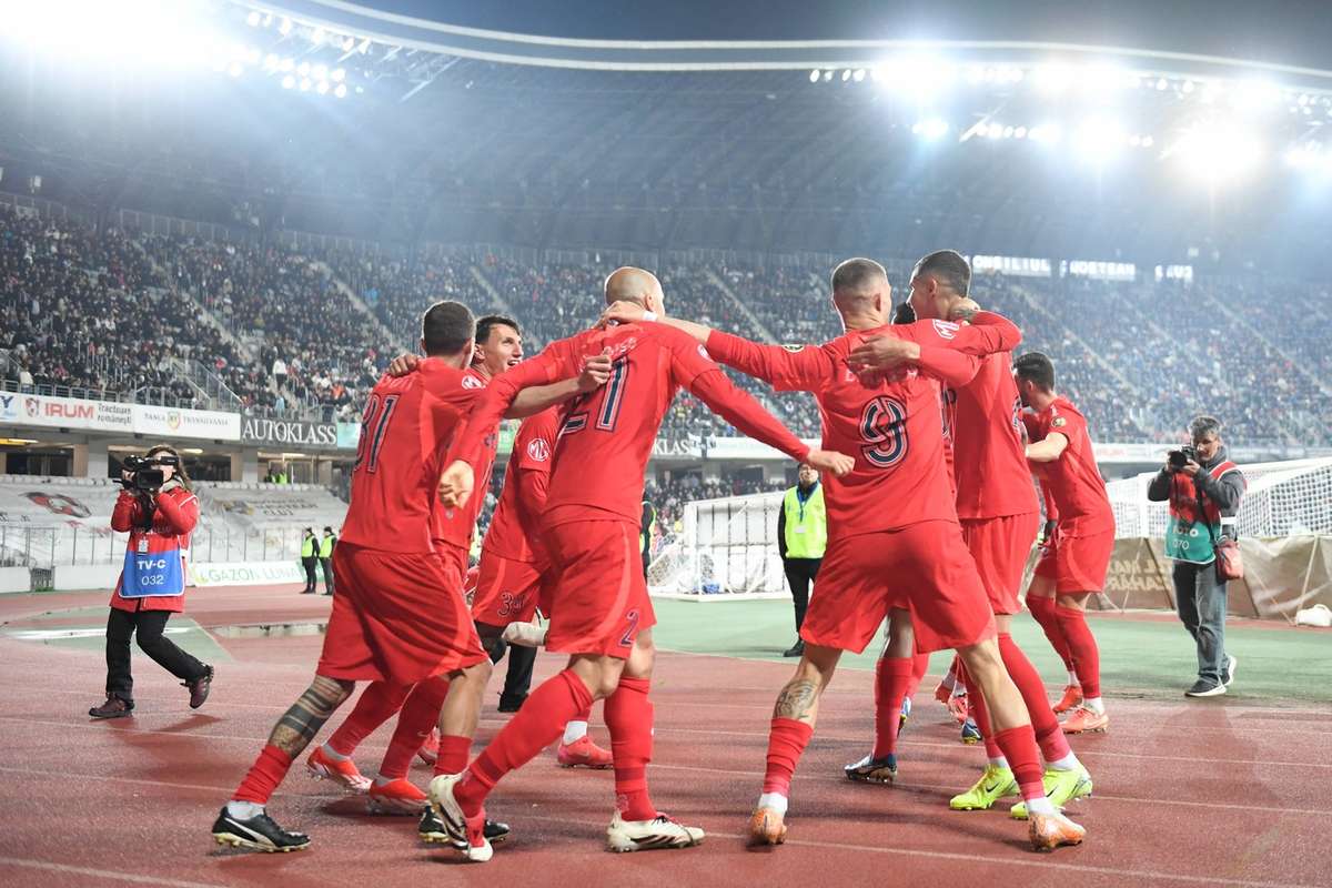 Sezon record pentru FCSB Invincibilitate ndelungat pentru ro albatri