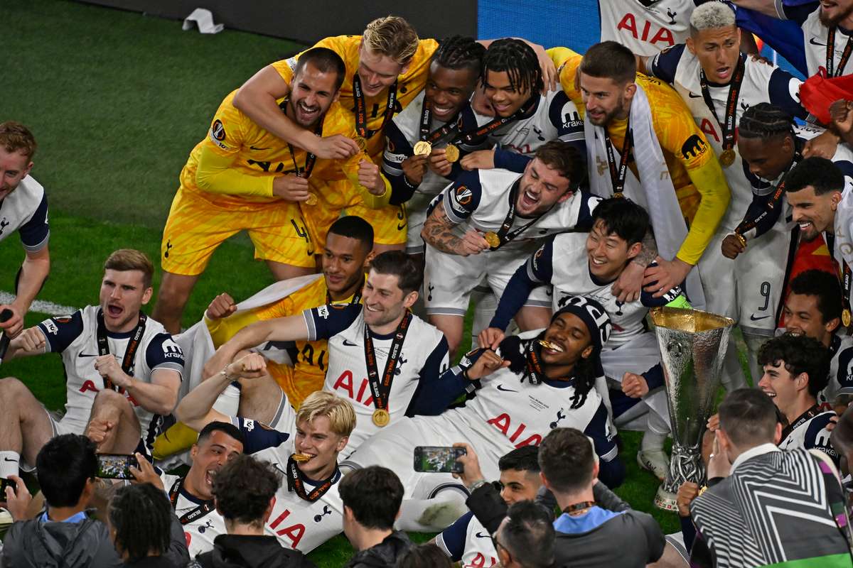UEFA isi cere scuzepentru lipsa medalilor la finala Europa League