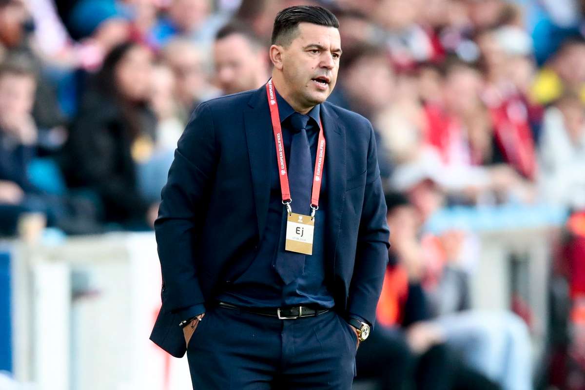 Cosmin Contra revine pe banca tehnica in Arabia Saudita
