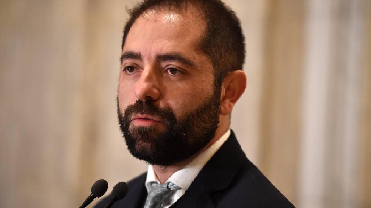 Consilierul prezidential Radu Burnete Daca nu ne putem imprumuta tairile vor fi severe