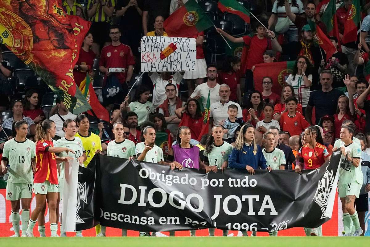 Euro feminin Spania infrunta Portugalie in doliu
