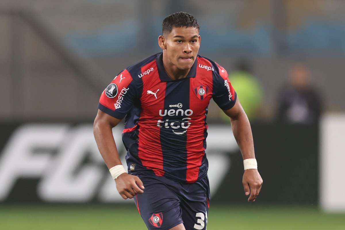 Manchester United a transferat un fundas de 18 ani