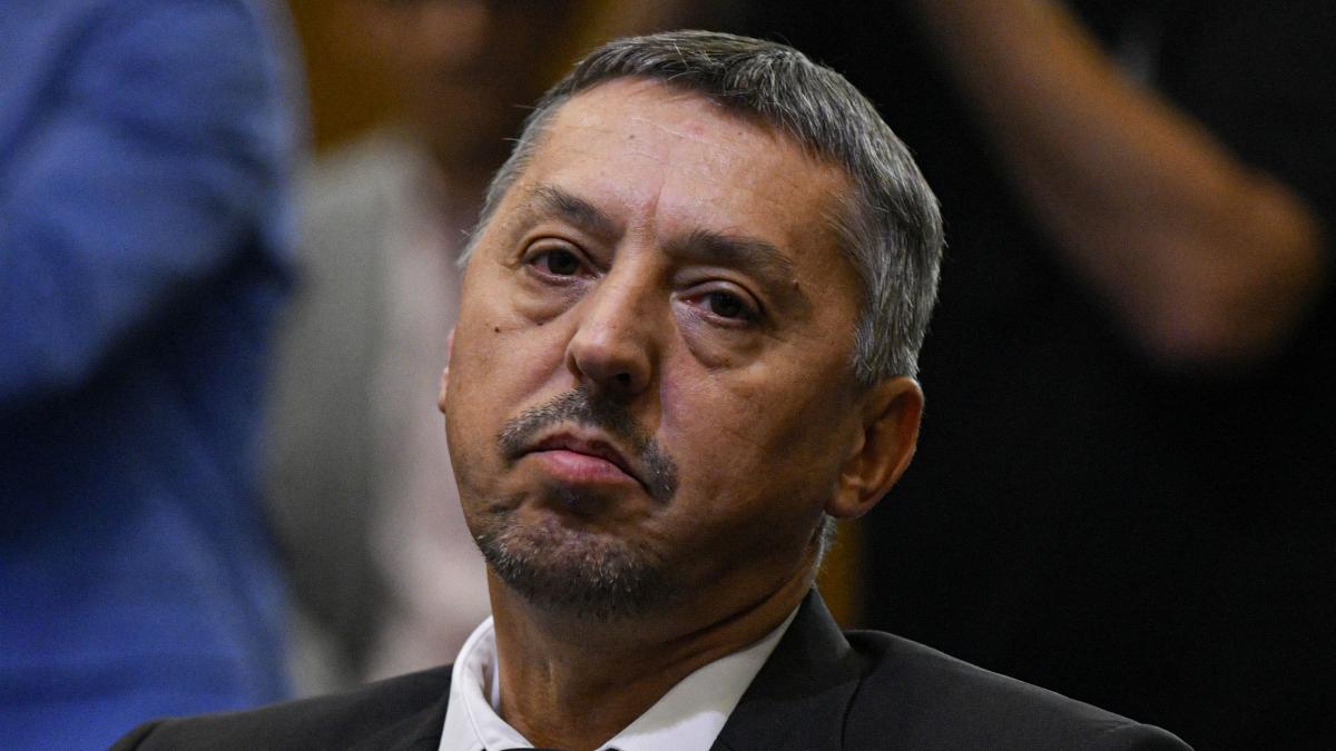 Disputa dura intre doi politicieni pe Facebook
