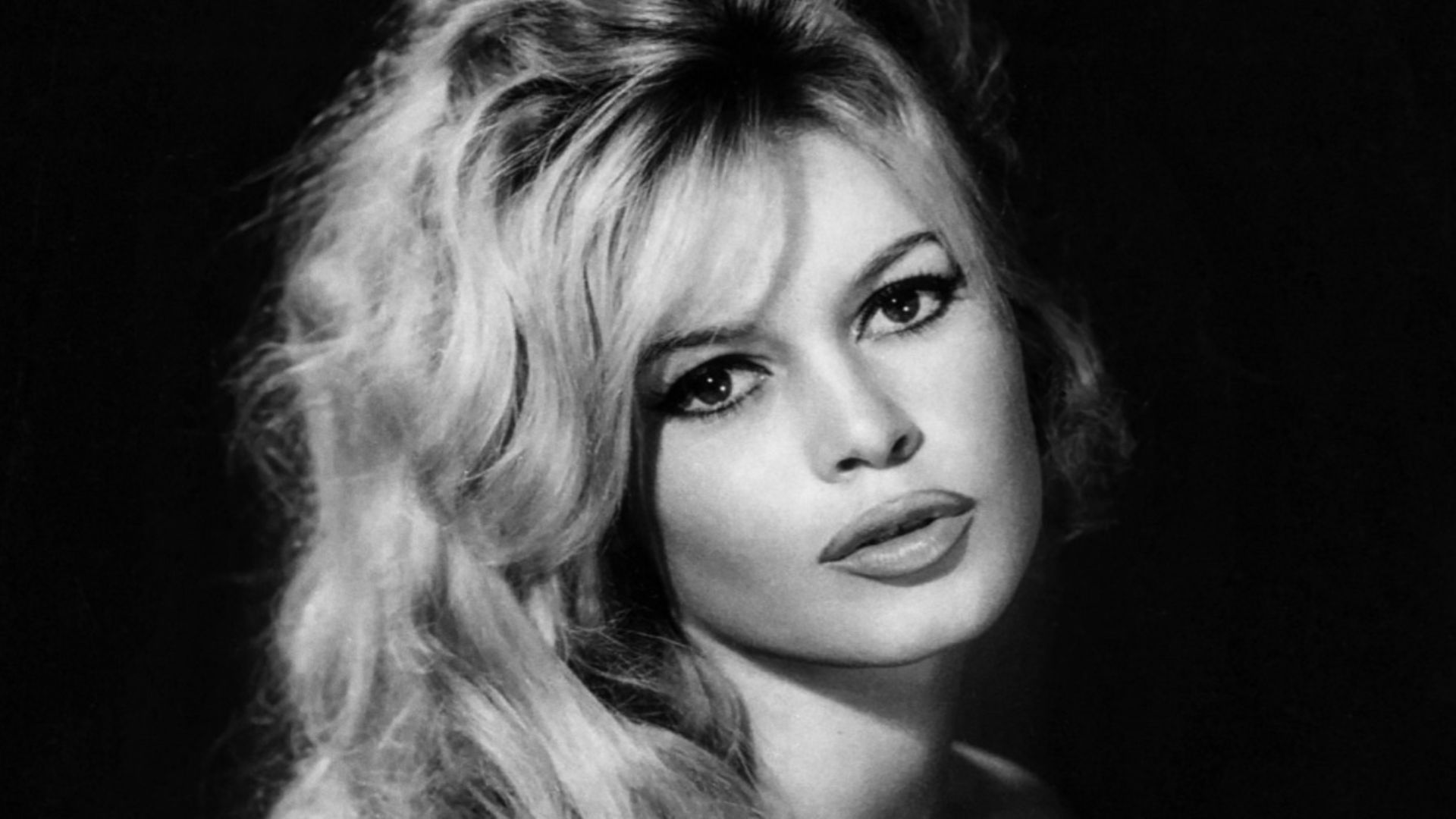 Brigitte Bardot legenda a cinematografiei a decedat