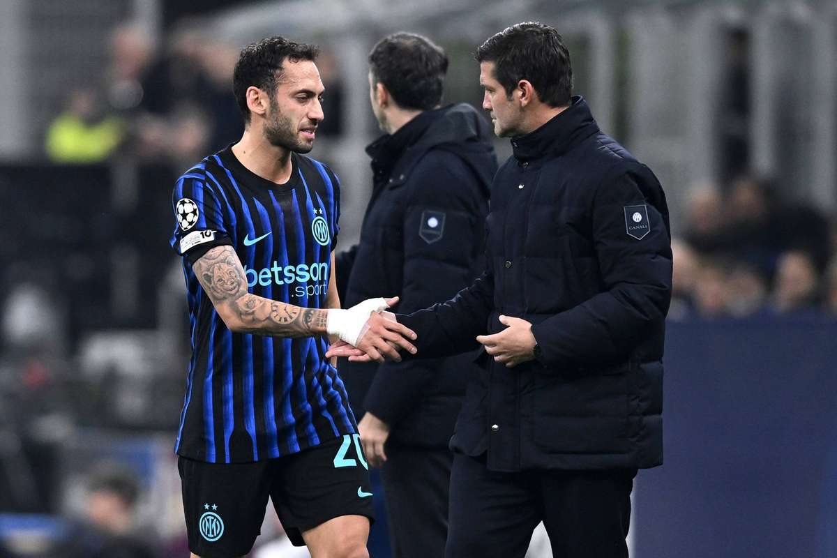 Doi jucatori din echipa lui Cristi Chivu vor fi testati medical