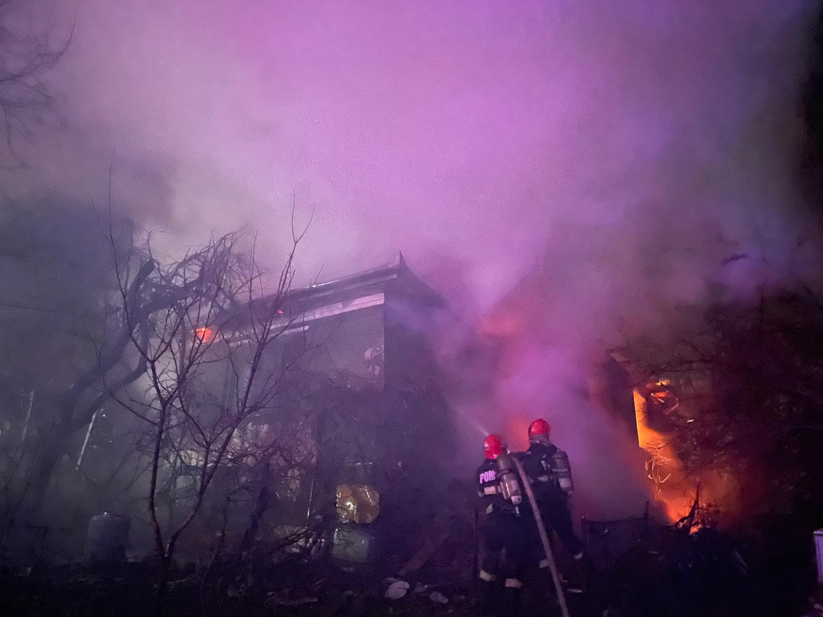 Incendiul din Cluj a fost stins Barbat carbonizat FOTO