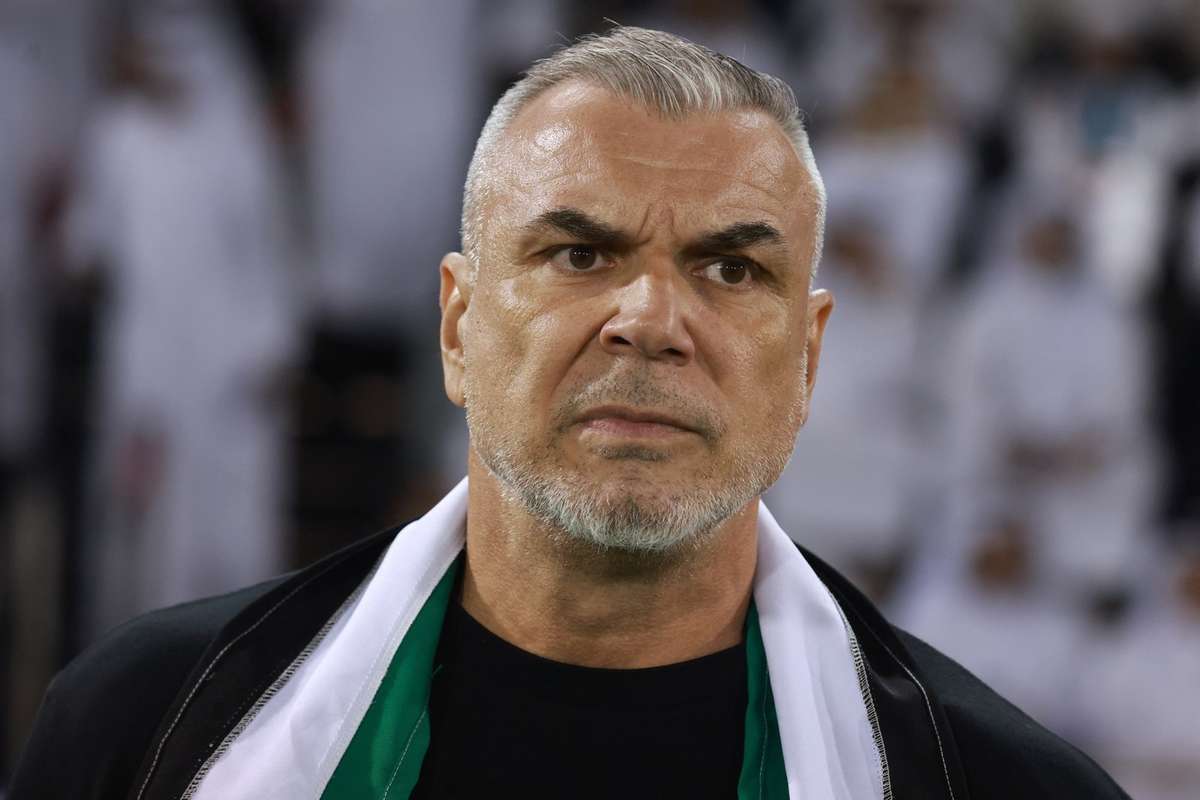 Un nou pas gresit pentru Olaroiu dupa Mondial Esec in prima etapa a Cupei Arabe