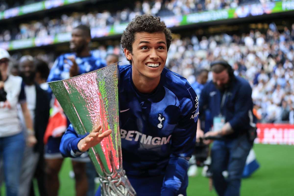 Crystal Palace il transfera pe atacantul de la Tottenham