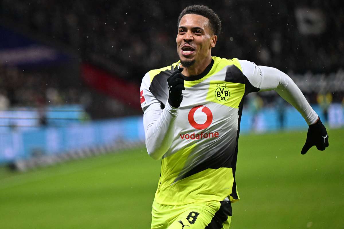Dortmund obtine un egal dramatic sase goluri marcate