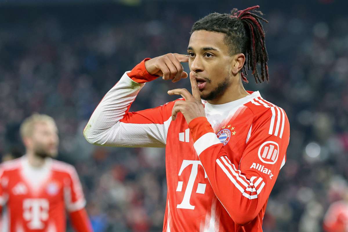 Fara mila Bayern Munchen zdrobeste Wolfsburg in Bundesliga 1