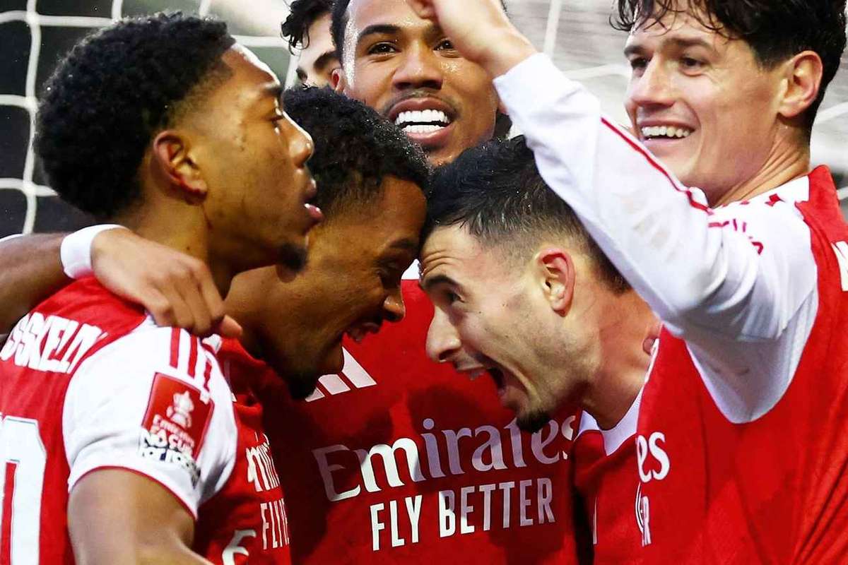 Gabriel Martinelli marcheaza un hat trick Arsenal invinge Portsmouth