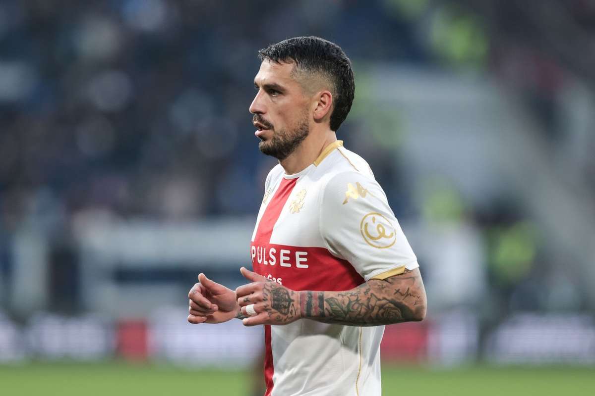 Nicolae Stanciu aproape de despartirea de Genoa
