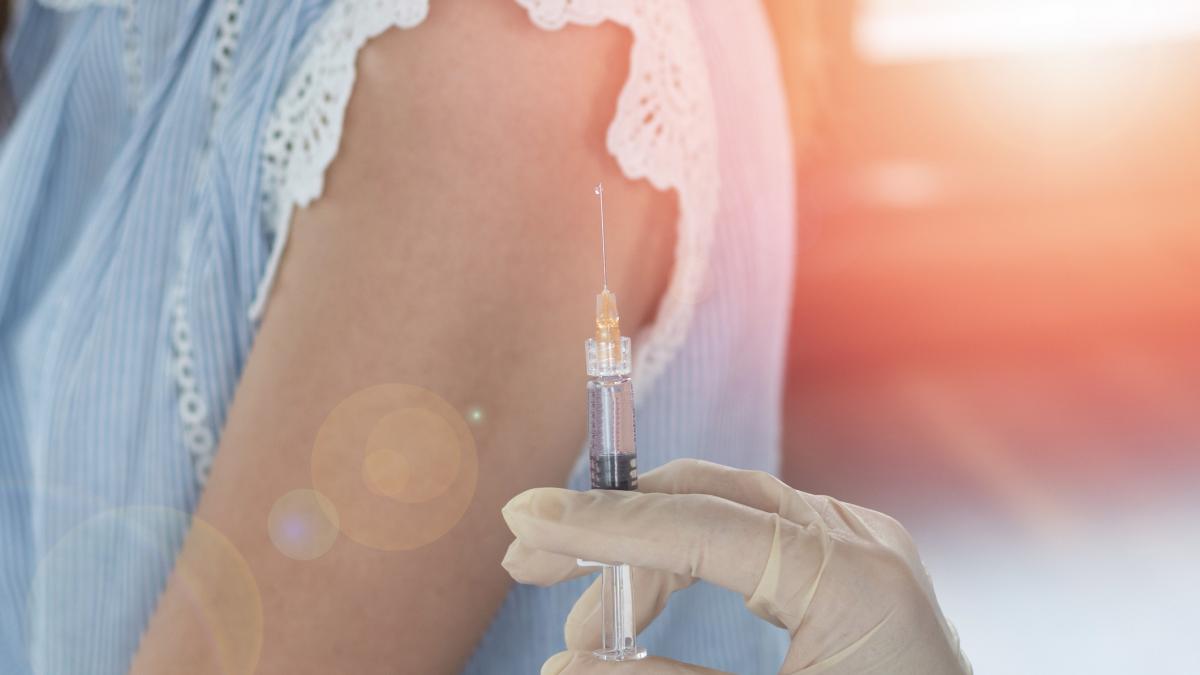 Nicuser Dan a semnat legea care prelungete gratuitatea vaccinului antiHPV si a screeningurilor pentru