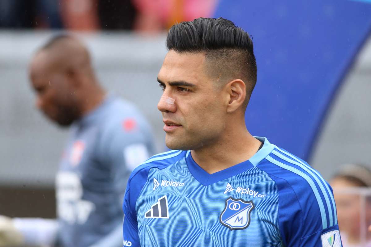 Oficial Falcao semneaza la 39 de ani dupa 6 luni liber