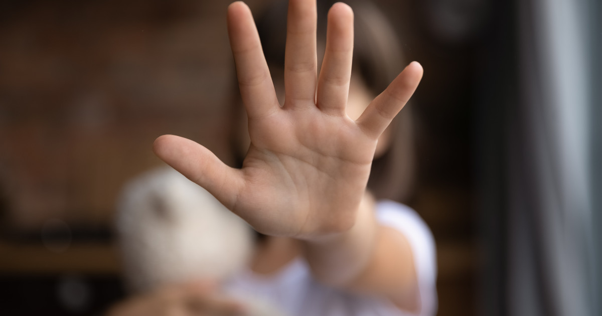 Premiera in Romania Ordin de protectie impotriva unei mame care timp de 6 ani si a tinut copilul departe de tata