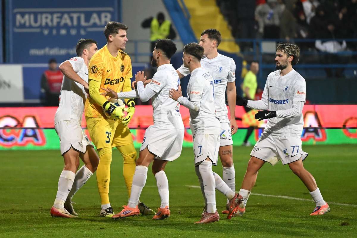 LIVE Superliga Unirea Slobozia Farul Constanta Componeta echipelor de start