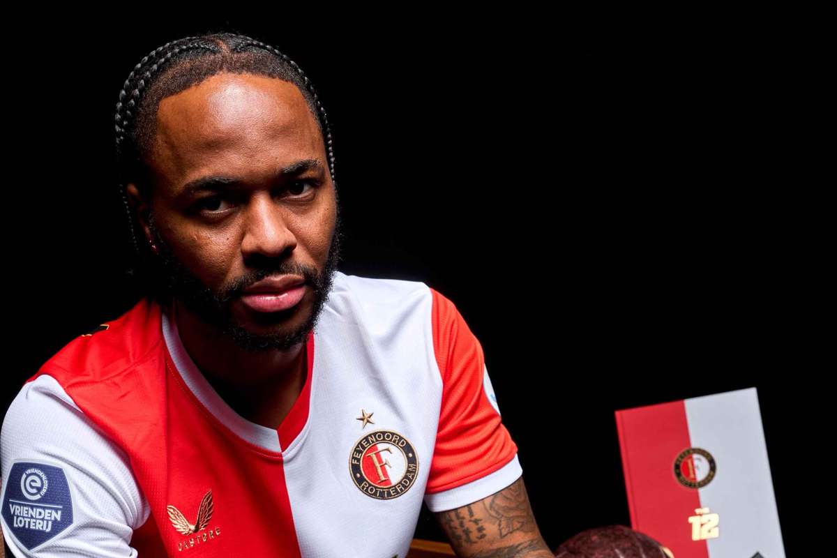 Raheem Sterling este pregatit pentru debutul la Feyenoord dupa ce a obtinut permisul de munca