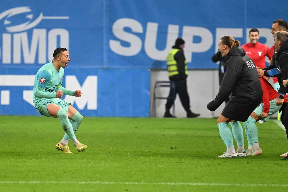 UTA isi pierde golgheterul Costache semneaza cu un club din strainatate