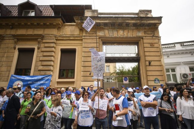 protest general al sindicatelor din educatie miercuri la cotroceni ne dorim un ministru care sa aiba empatie fata de studenti si profesori
