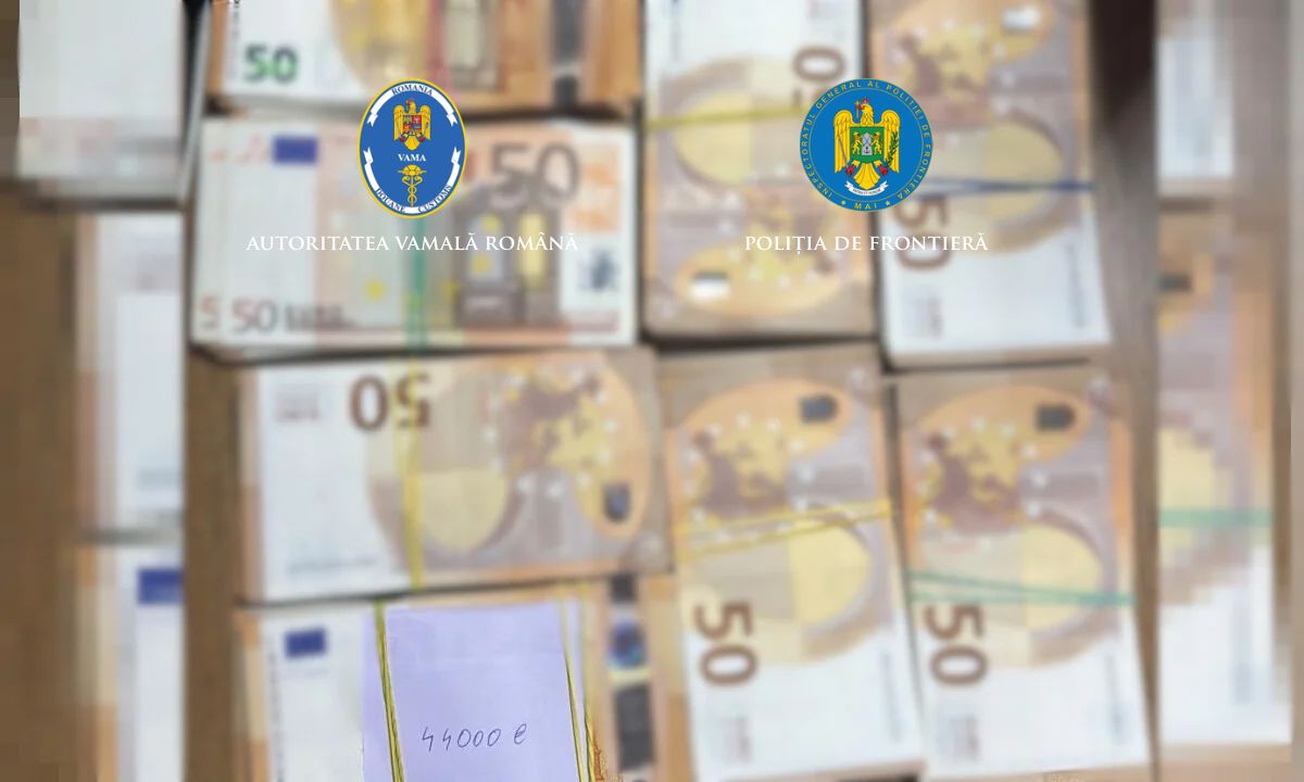 44.000 de euro gasiti in captusala unei genti descoperiti noaptea la granita cu Ucraina