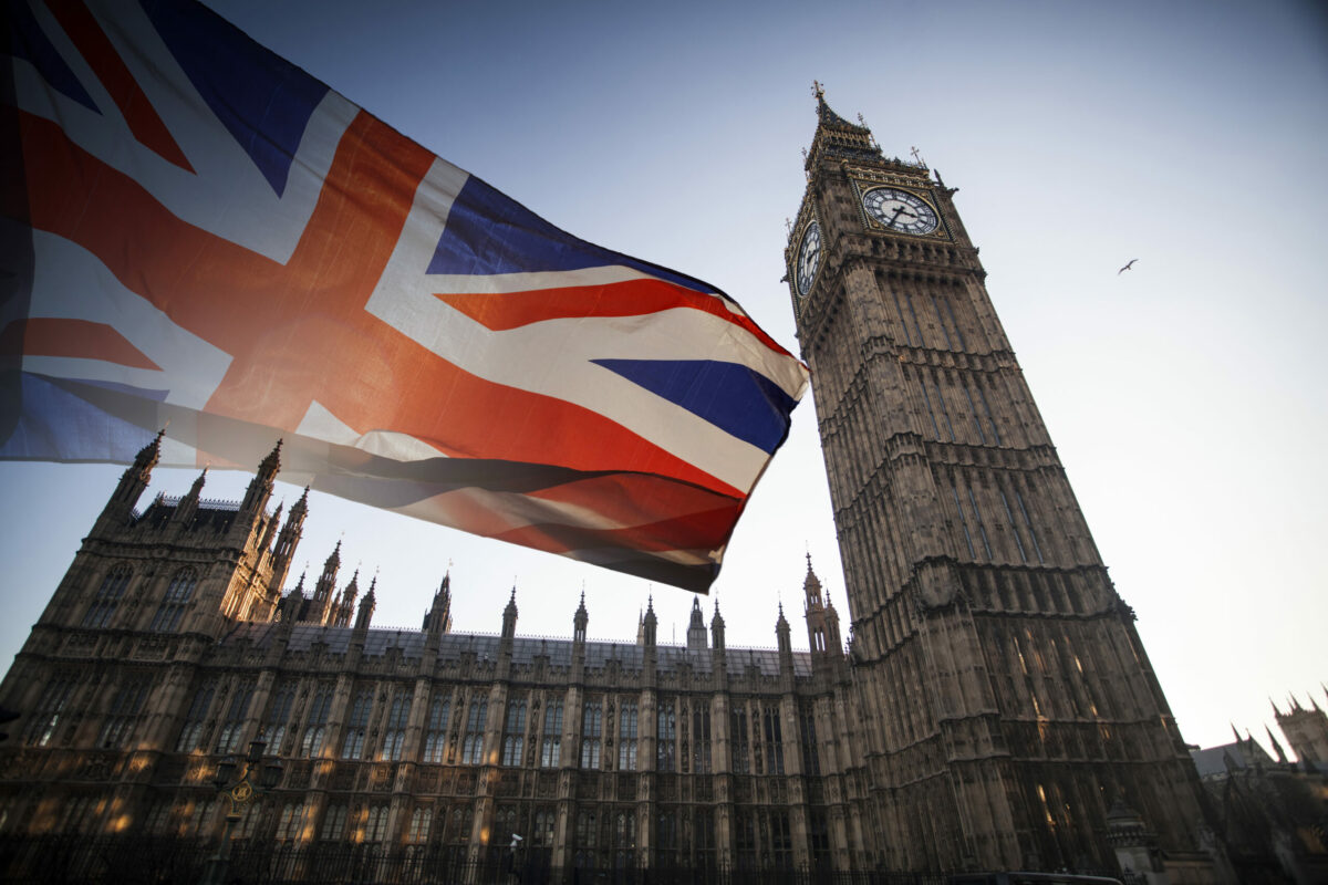 Autoritatile britanice le sugereaza cetatenilor sa evite calatoriile in Turcia Cipru si Grecia
