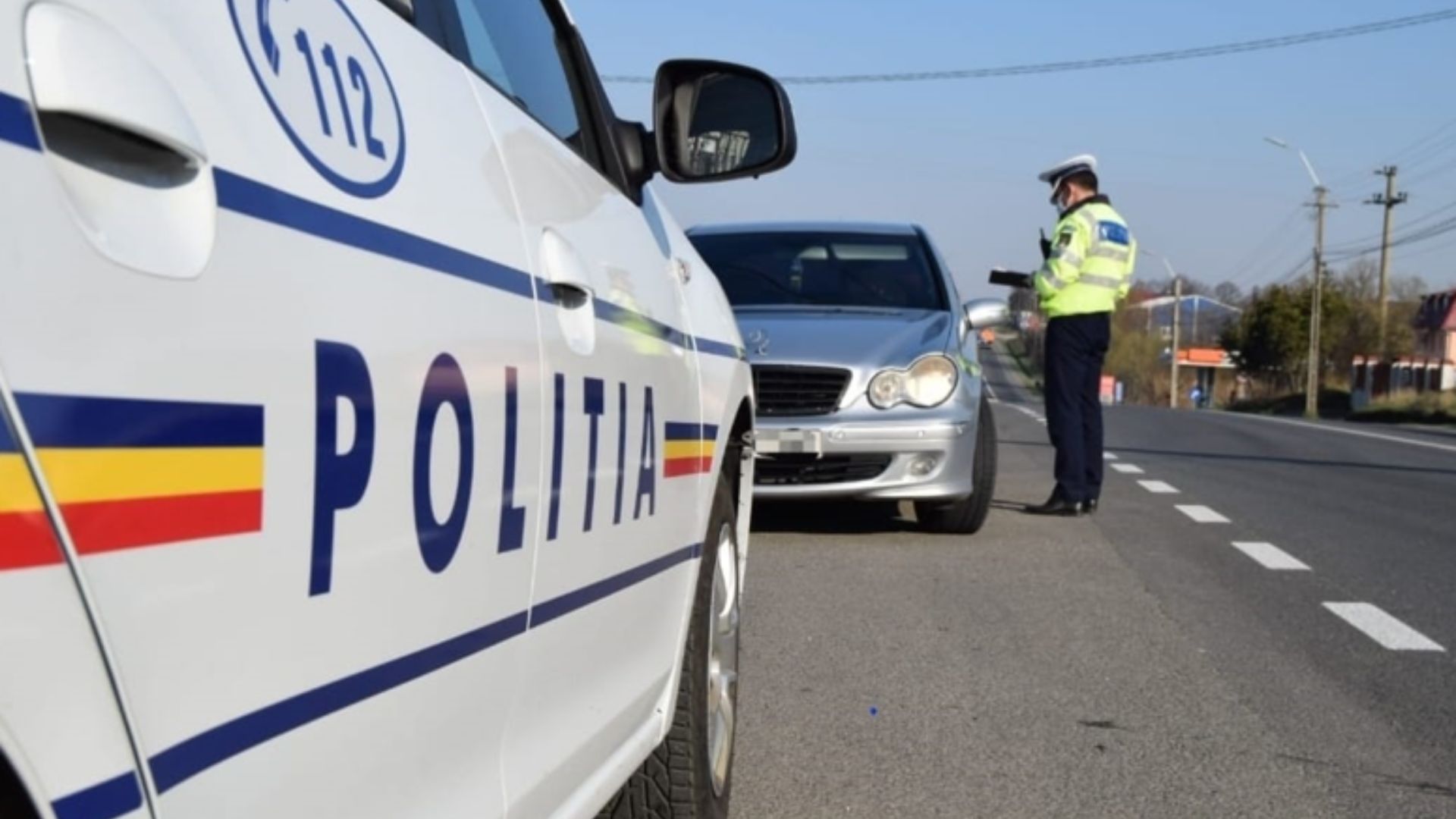Cluj Napoca a fost tinta raziilor politiei Sute de persoane verificate iar unii au ramas fara permis si au primit amenzi semnificative