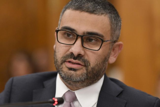 De ce unii patroni alg sa angajeze lucratori din tari non UE Florin Manole Sunt vulnerabili